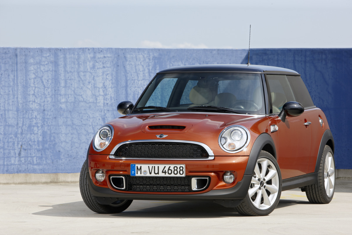 ミニ3ドア R56 の中古車の選び方 第2世代ミニクーパー中古車購入ガイド Mini Lounge